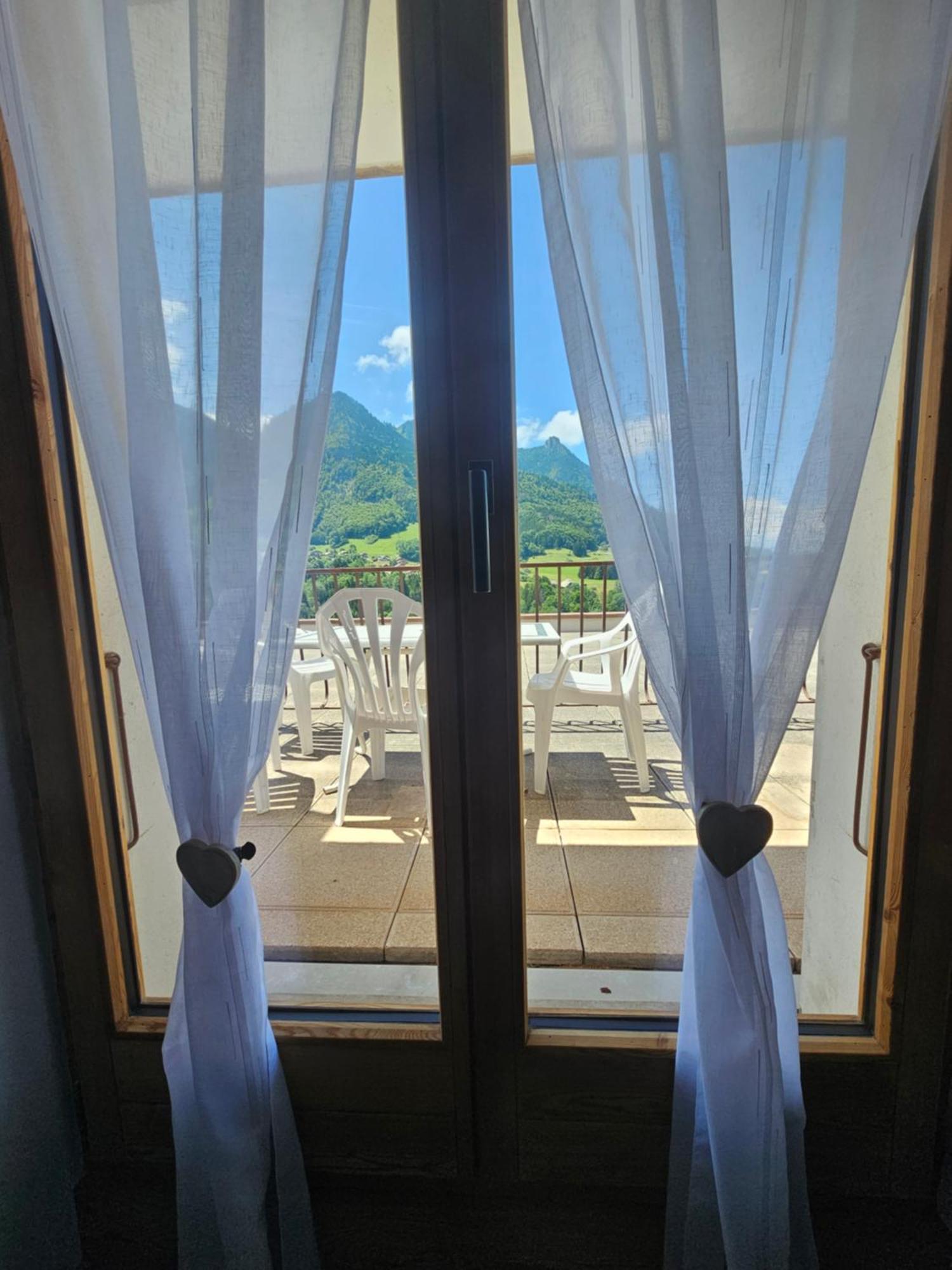 Hotel Plein Soleil Vacheresse 외부 사진